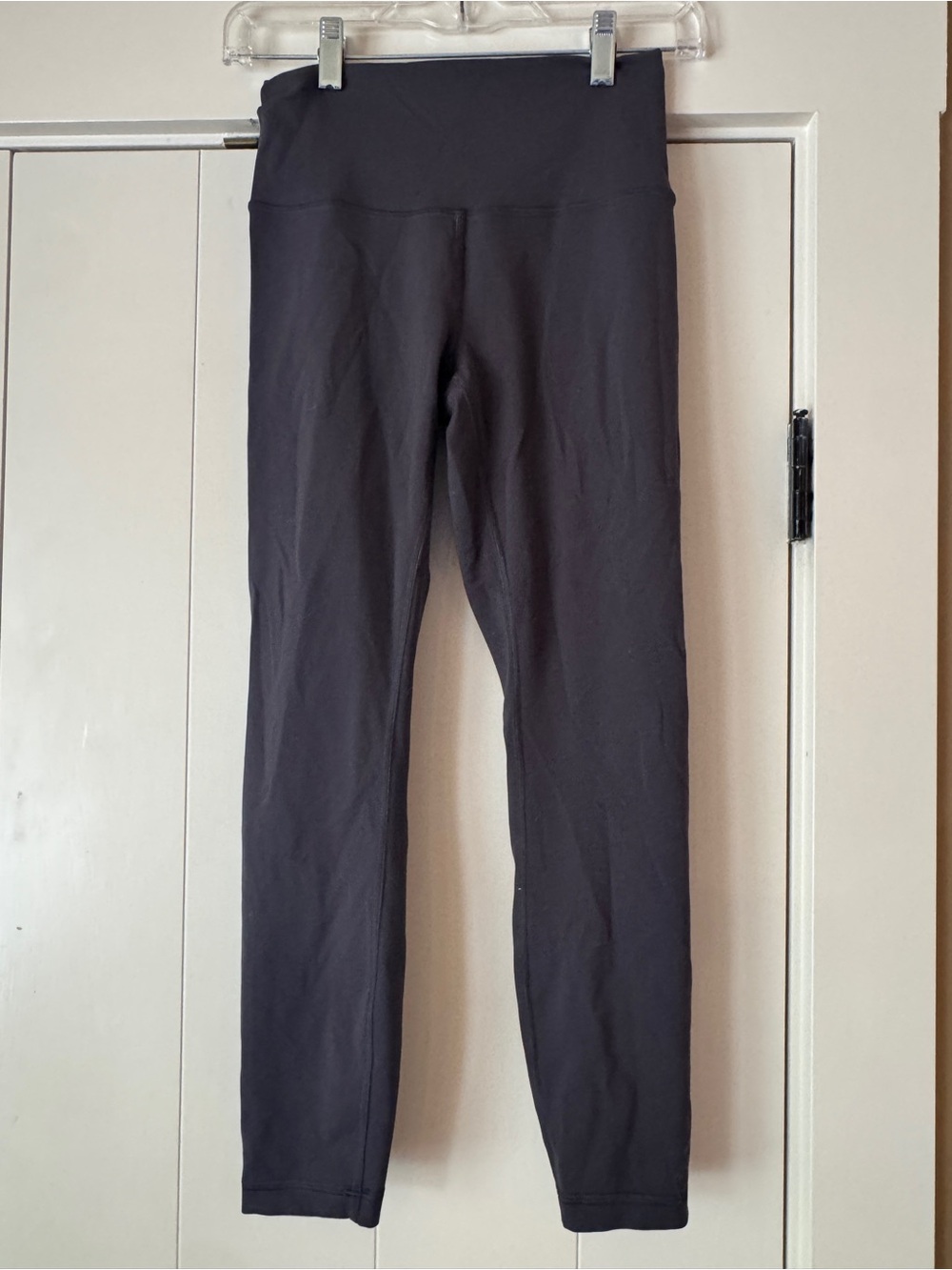Lululemon leggings size 6